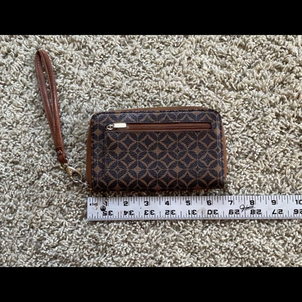 Fossil Wristlet